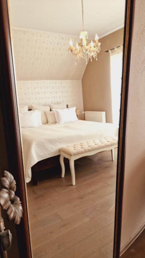 Villa Westfalia Guest House Tîrgu Secuiesc Екстериор снимка