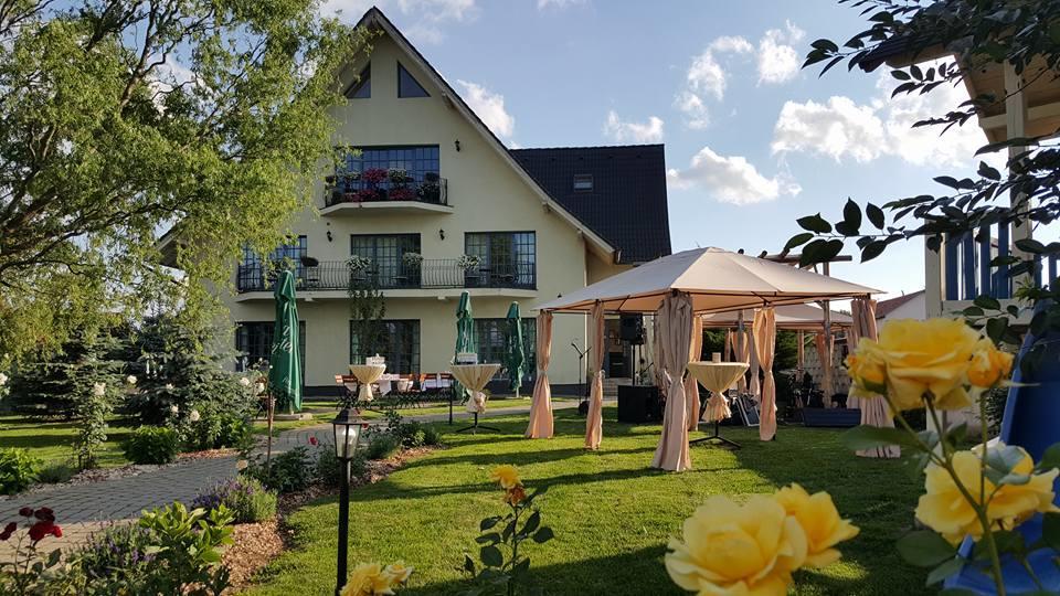 Villa Westfalia Guest House Tîrgu Secuiesc Екстериор снимка